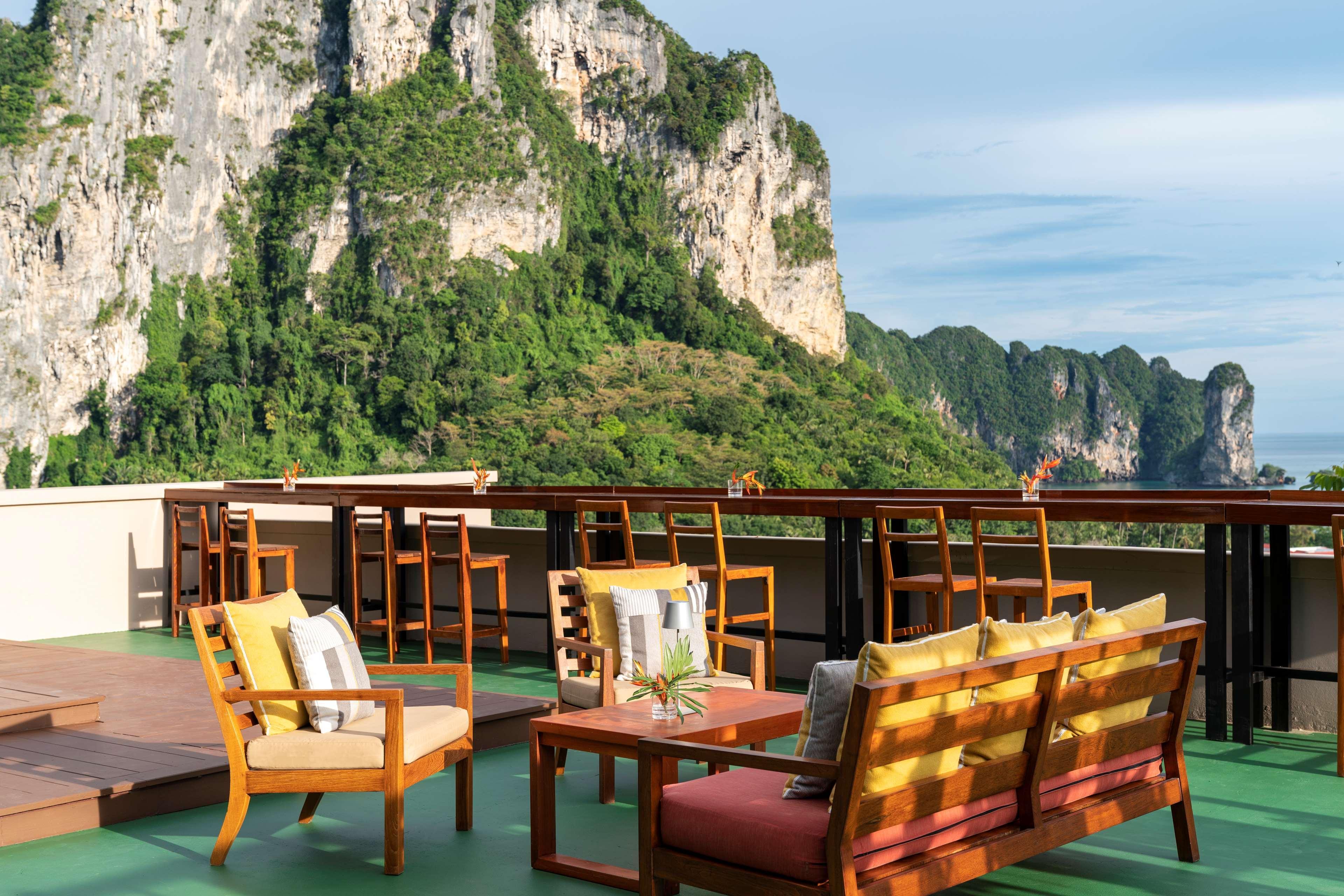 Avani Ao Nang Cliff Krabi Resort Ngoại thất bức ảnh