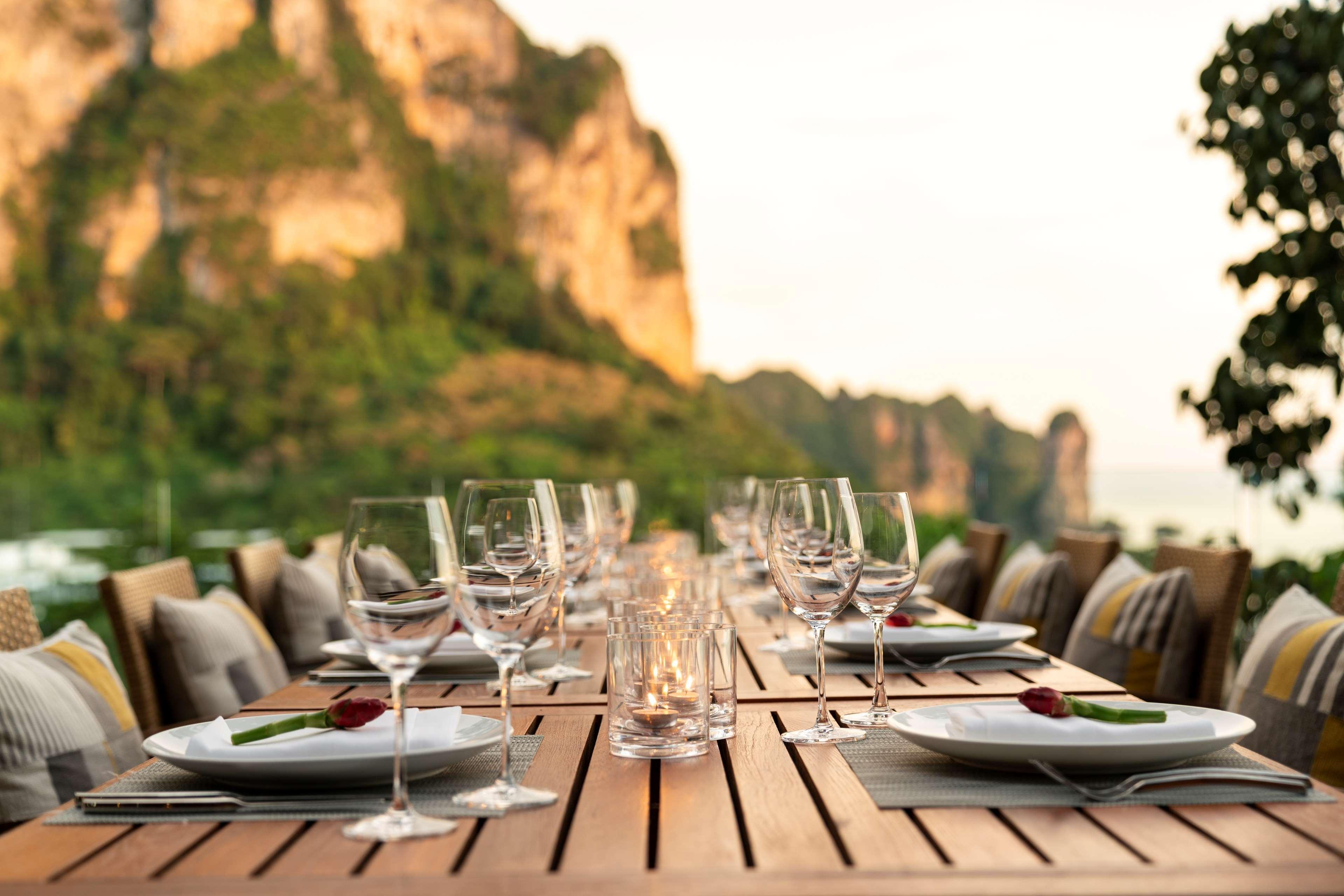 Avani Ao Nang Cliff Krabi Resort Ngoại thất bức ảnh