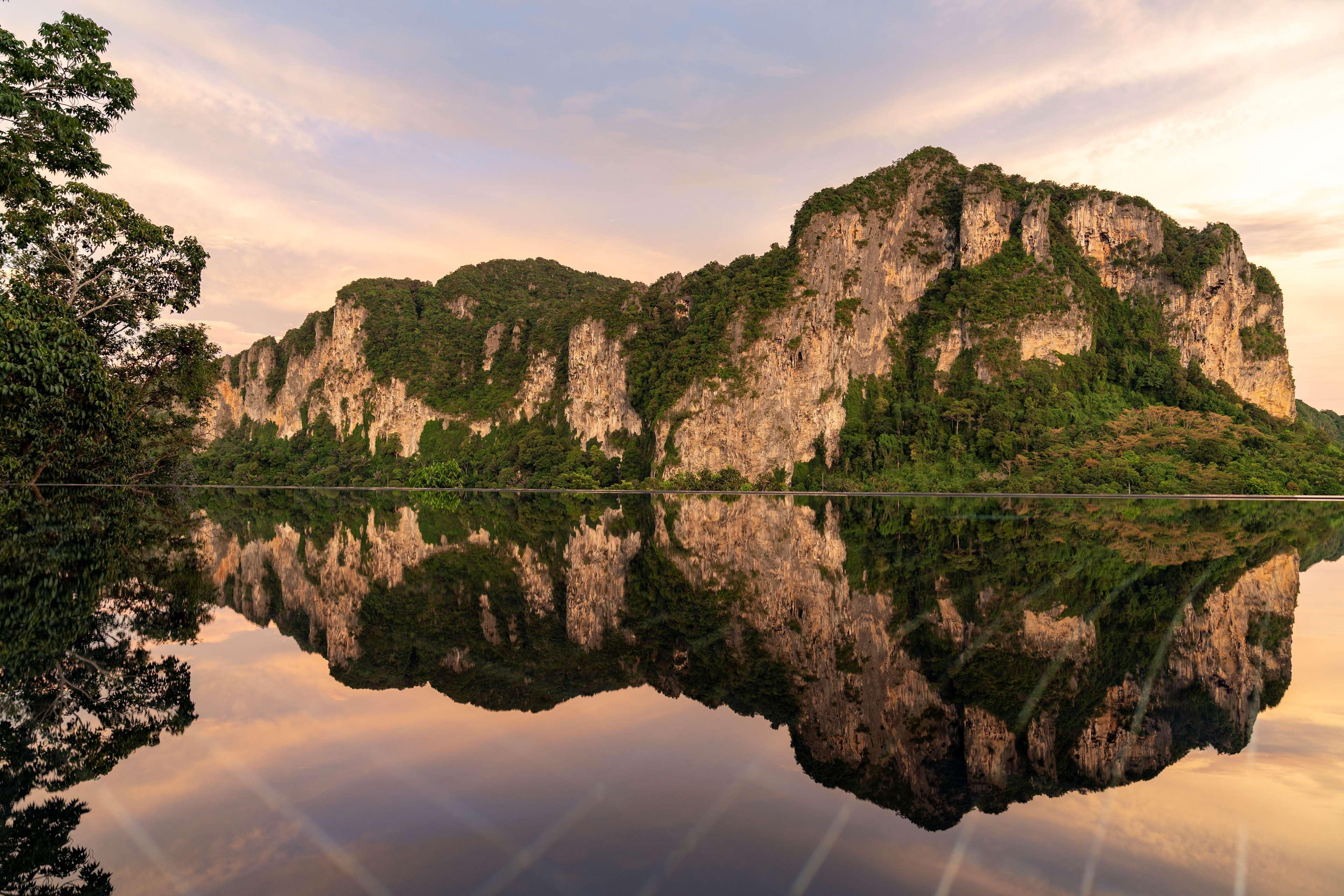 Avani Ao Nang Cliff Krabi Resort Ngoại thất bức ảnh