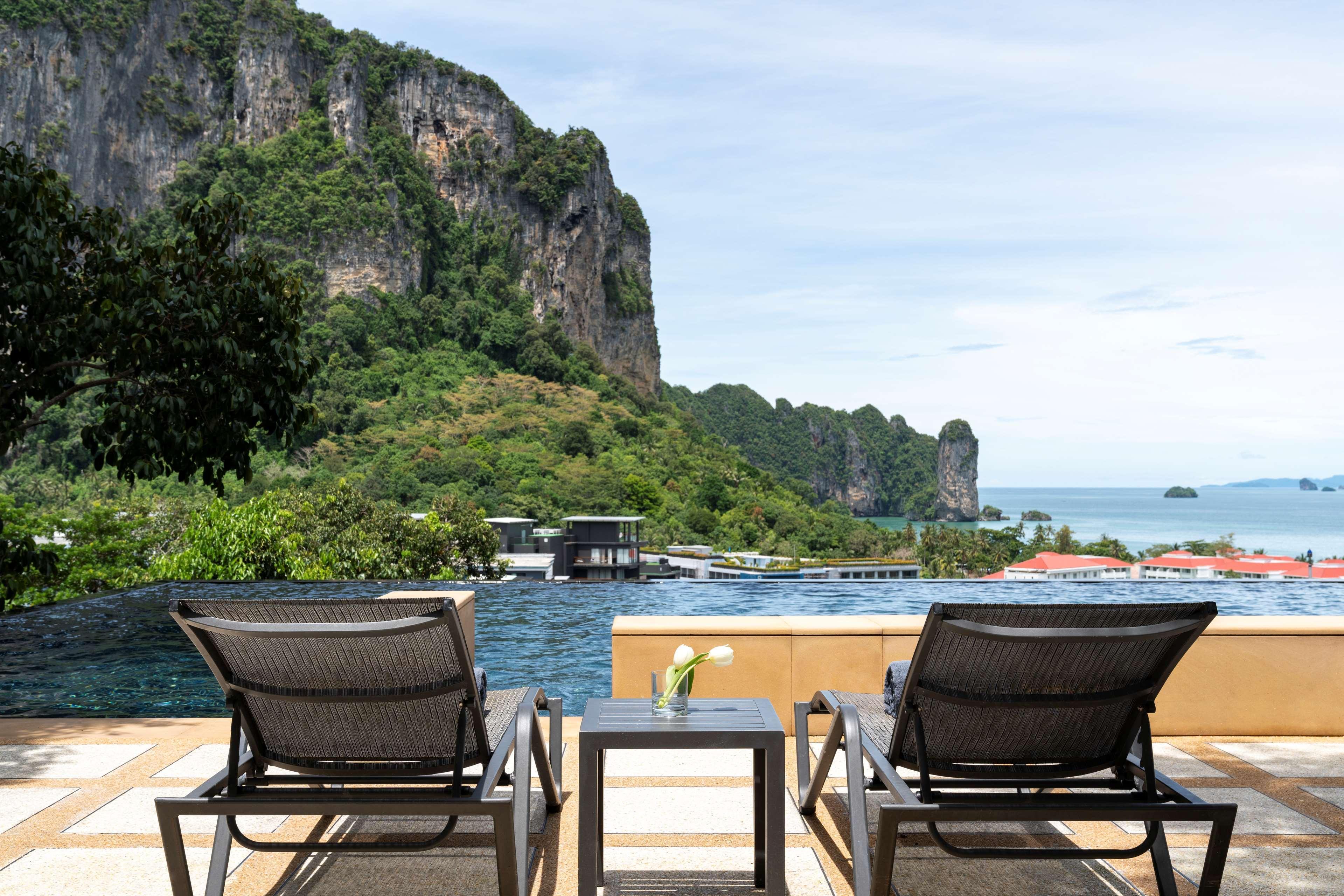 Avani Ao Nang Cliff Krabi Resort Ngoại thất bức ảnh